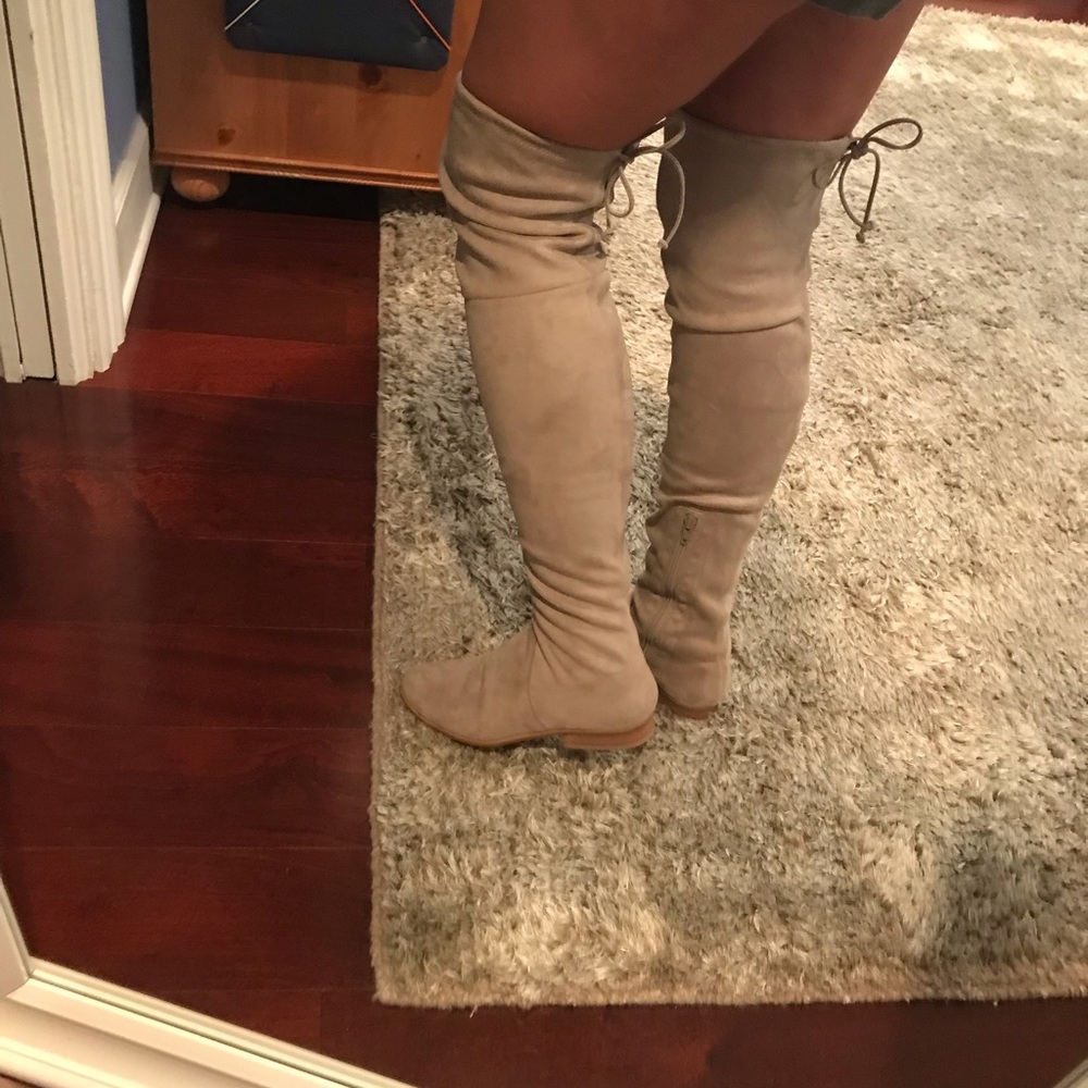 Gianni Bini Suede Boots